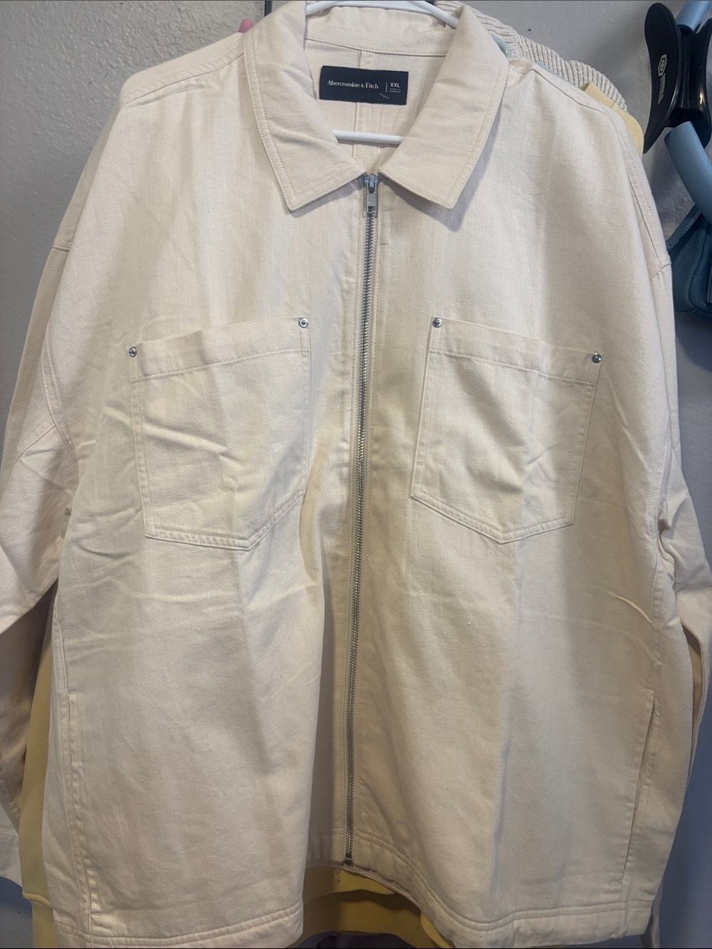 Abercrombie & Fitch Men's Cream Zip-Front Lightweight Jacket